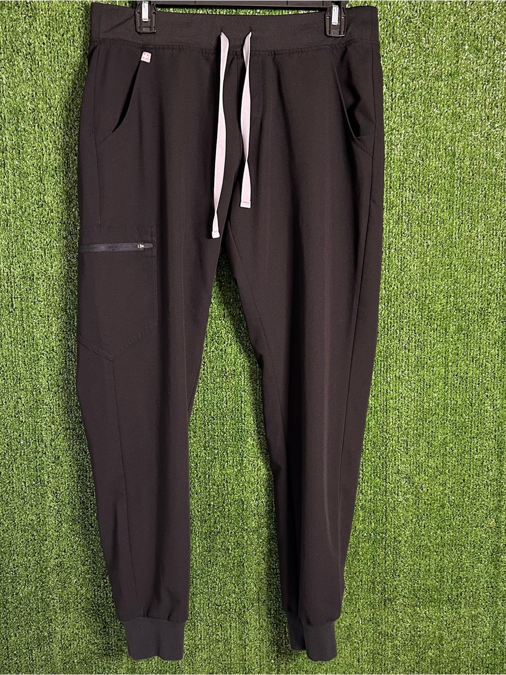 FIGS Zamora Jogger Black Scrub Pants Women’s Size Medium F13